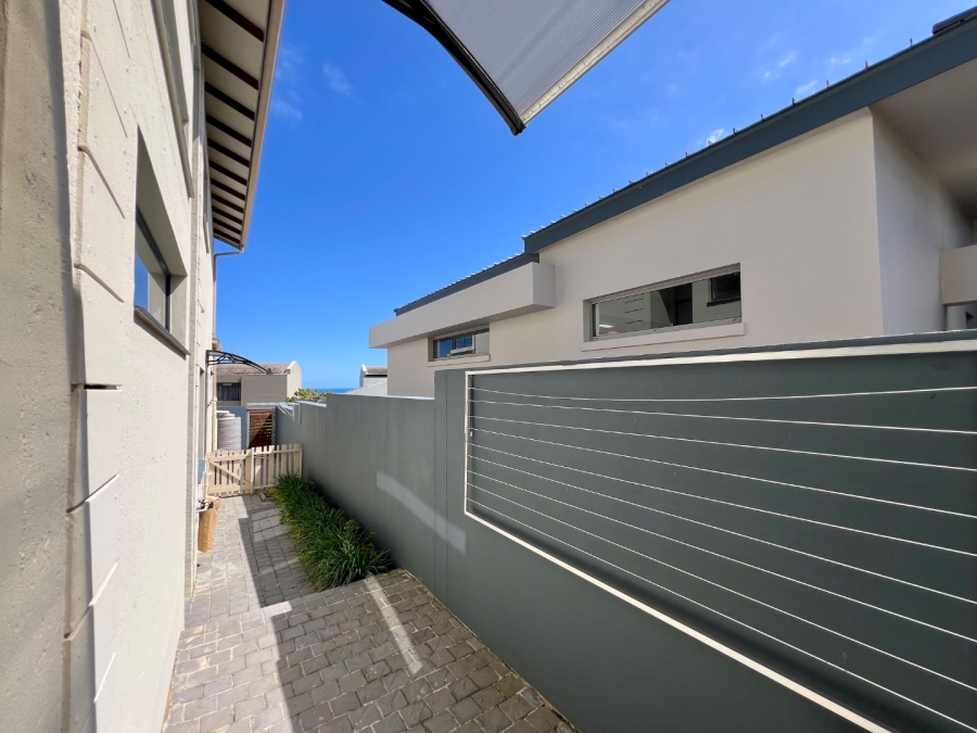 5 Bedroom Property for Sale in Oubaai Western Cape